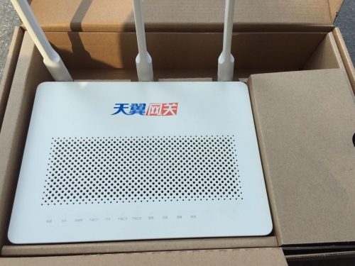 hua wei 10GE HGU HN8145Q XG-PON ONU Router with 4GE+ Dual Band WIFI of 2.4GHz /5GHz 3 antennas English version