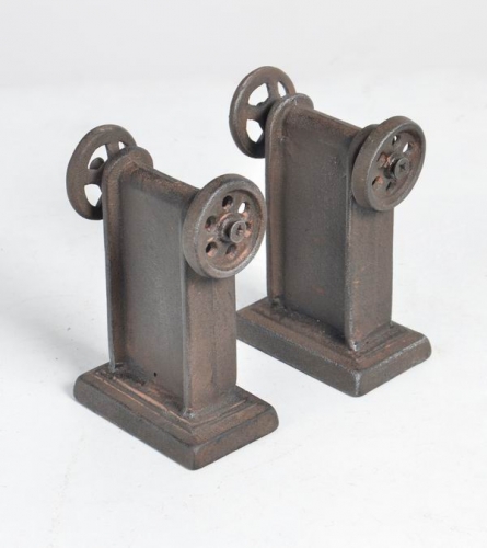 CAST IRON BOOKEND