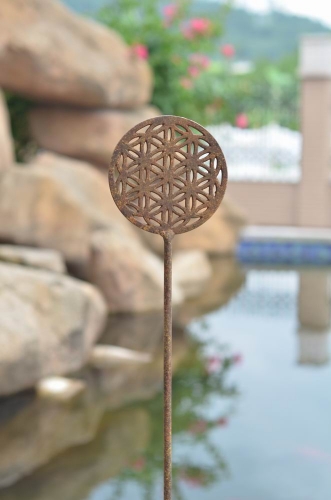 CAST IRON GARDEN STAKE