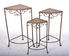 Set of 3 Rustic Metal Plant Floor Standing Flower Holder