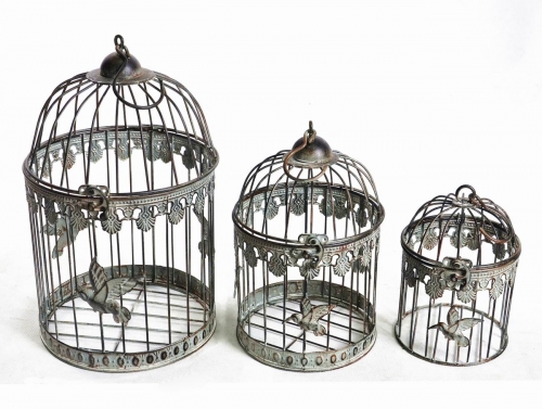 Set of 3 Metal Hanging Flower Cage in Antique White finish