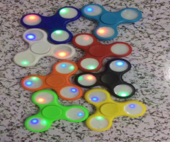 Three Angel Plastic Fingertip gyroscope