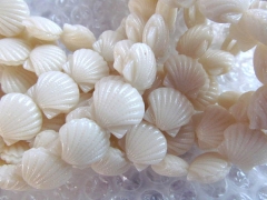 fashion LOT resin plastic 17mm --5strands 16inch --carved clam shell white jewelry beads--have drill