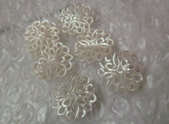 12pcs 17-25mm High Quality Mop Shell jewelry white rose Carved flower Tree Cabochon Shell Jewelry Spacer Beads