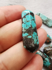 Unique Turquoise stone - Slice - Slab - Pendant - 5pcs  Center Drilled - 25mm - 45+mm