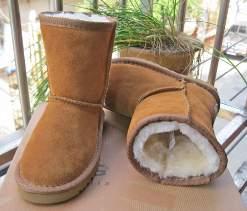 UGG52811