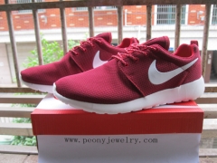 Running shoes Nike Roshe Run wine red size EU36-45