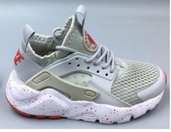 Children's casual shoes Nike HUARACHE RUN size EU28-35