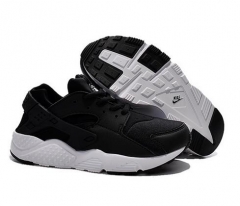 Children's casual shoes Nike HUARACHE RUN size EU28-35