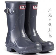 Rain boots Hunter middle top matte gary size EU35-42