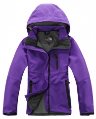 The North Face women’s hooded solf shell Pizex violet