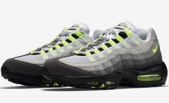 Nike Air Max 95 OG Neon 554970-071 Size EU 40-45