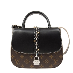 LV Bag for woman Chain lock catch shoulder bag M44115