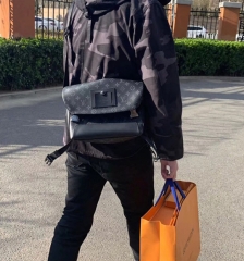 LV Black Leather Messenger Bag Mens Cross Body Shoulder Bags