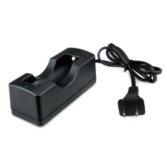 Li-ion 18650/17670 1-Slot Intelligent Charger US Plug