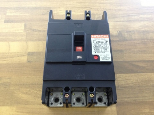 HITACHI Hitachi S-225SB circuit breaker air switch 3P200A inlet air switch
