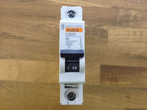 Schneider B6 1P6A C60N circuit breaker new genuine 24049