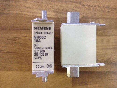 SIEMENS SIEMENS 10A NH00C fuse 803-2C 500V120KA 3NA3 original authentic
