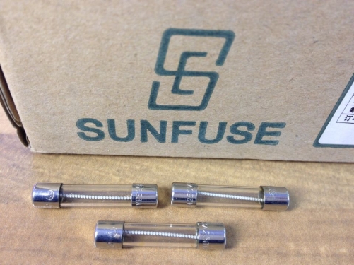 Imported SUN Sunstar 20A 6S glass fuse tube 250V 6X30 20A original authentic