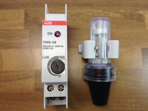 United States TWS-1M ABB light control switch (with a bright probe) 220V original authentic