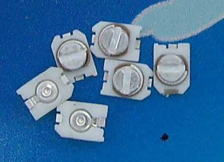 Japan Murata MURATA SMD adjustable capacitor 3*4 SMD capacitors 10PF TZC3R100A110R00