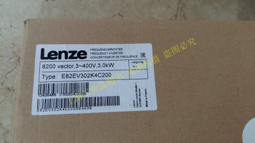 LENZE inverter E82EV302-4C200 (E82EV302K4C200) D-31855 original genuine