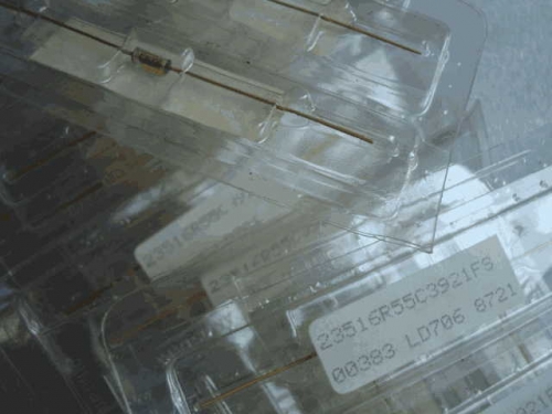 Origional Product Vishay Gold Pin 3.92 k s 3.9K 0.1% Glass Fiber High-Precision Fever Resistor