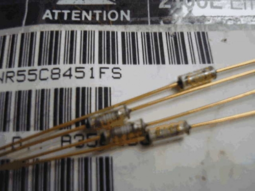 Origional Product Vishay Gold Pin 8.45 k s 8.5K 0.1% Glass Fiber High-Precision Fever Resistor