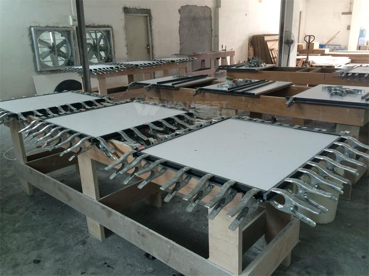 Dining table producing procedure 