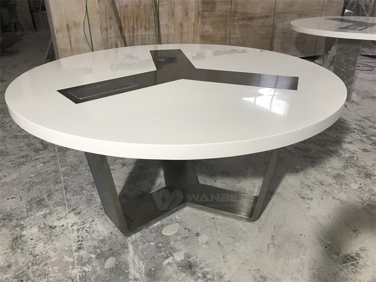Conference table with 1 multimedia socket