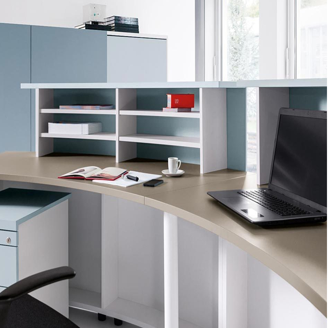 Reasonably plan the office space and make your desktop more tidy