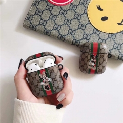 gucci ミッキーマウス Airpods ケース ペアルック グッチ ディズニー コラボ エアーポッツケース 激安 オシャレ ハイブランド ワイヤレスイヤホンケース カナビラリング付き かわいい