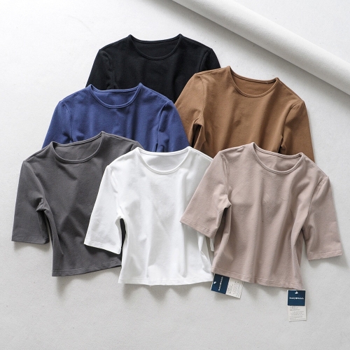 High stretch bottom sleeve T-shirt