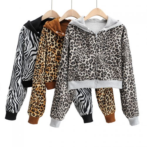 Leopard print double-sided hooded short sweater