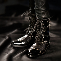 70+ Punk rivet boots