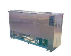 超聲波清洗機配備冷水機為什麼需要用到工業冷水機的冷卻？