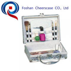 L'Oreal audited aluminum cosmetic case