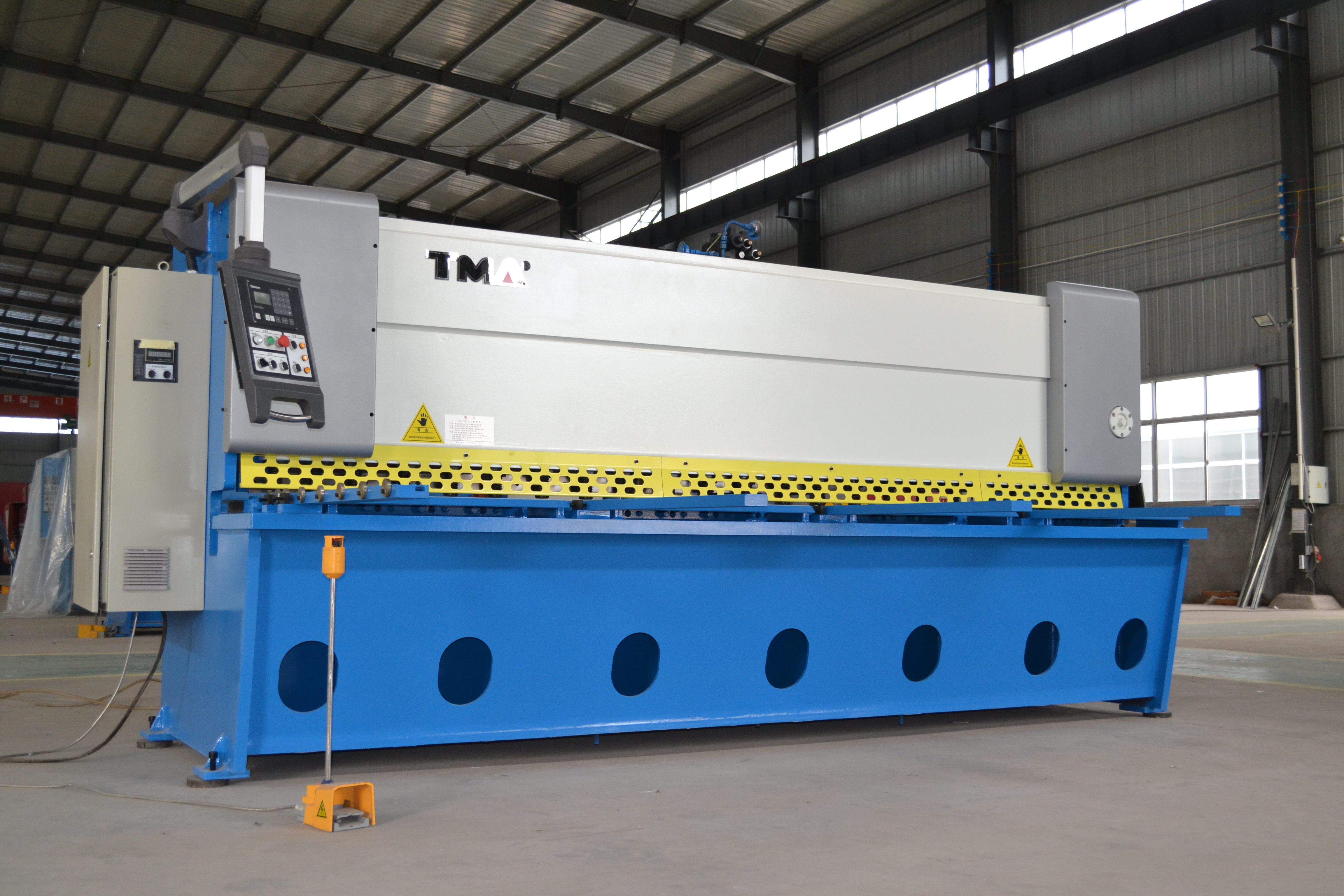 Hydraulic Guillotiner Shearing Machine