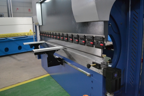 CNC Hydarulic Press Brake (6+1 Axis)