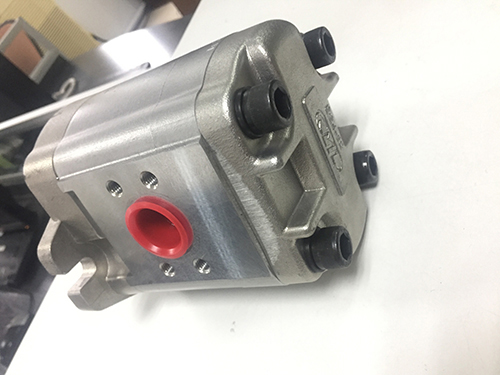 CML Gear pump EGC-32-R