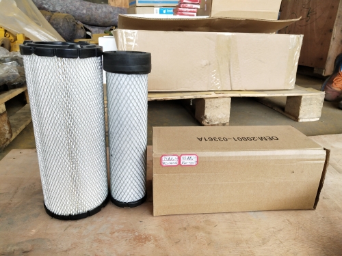 XT740 Skid steel loader Spare Parts Air filter  / Filtro de aire