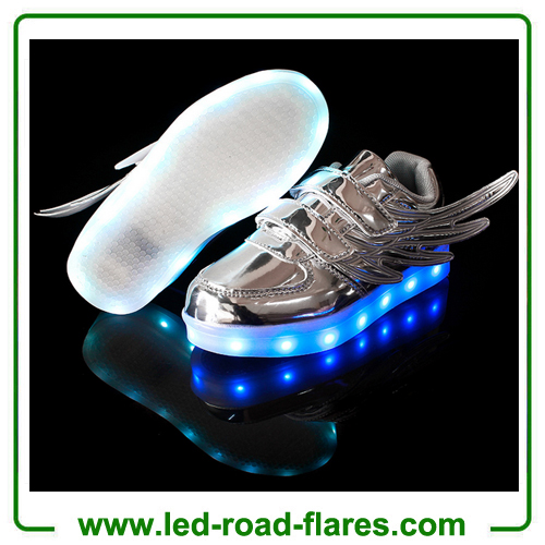 2017 Children Glowing Led Sneakers with Angel Wings Kids Led Flashing Sneakers Fluorescent Luminous Led Light Up Shoes For Girls Boys Wing Shoes