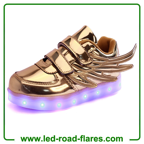 2017 Children Glowing Led Sneakers with Angel Wings Kids Led Flashing Sneakers Fluorescent Luminous Led Light Up Shoes For Girls Boys Wing Shoes