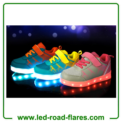 Factory Wholesales USB Charging Children Kids Led Shoes Sneakers Cool Casual Shoes For Boys Girls Led Light Kids Shoes Blue Gray Green