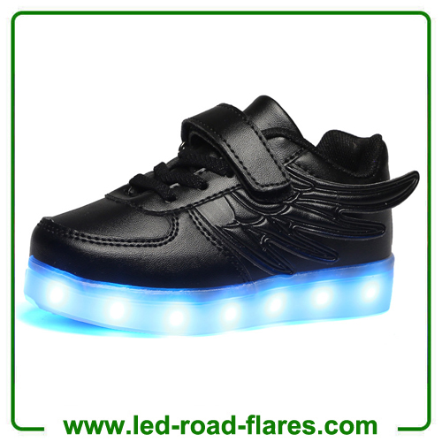 China Led Flashing Blinking Glowing Led Lights Up Shoes Kids With Angel Wings Suppliers,Factory and Manufacturers