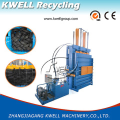 Vertical hydraulic baler