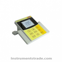 CD410 desktop conductivity meter