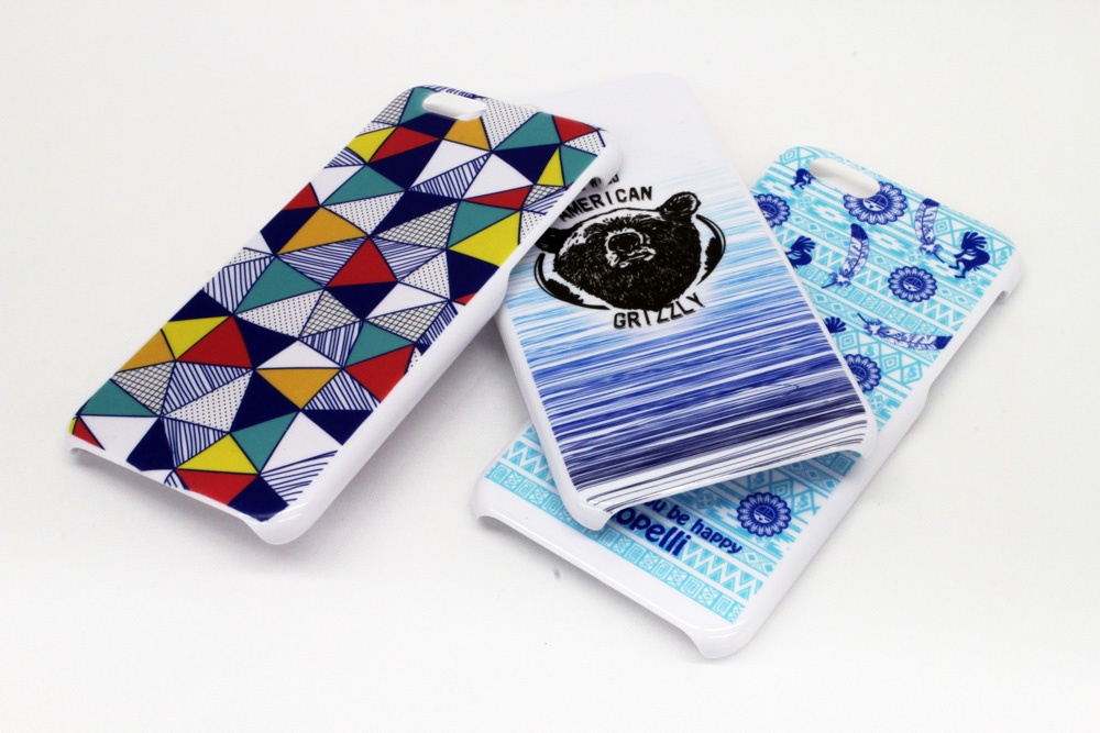 Custom Design Printing On The Smartphone Case By UV Inkjet Printer