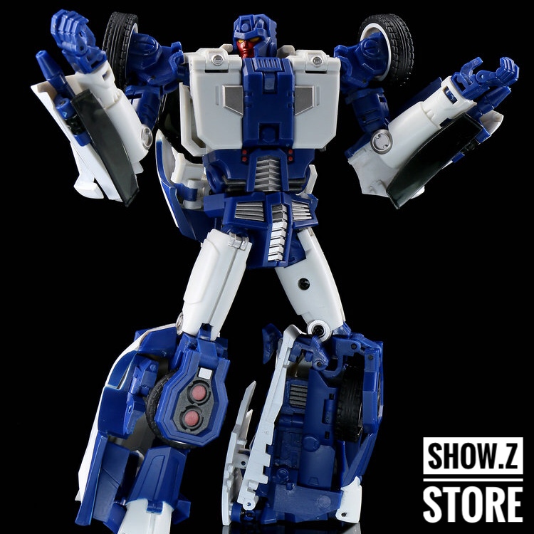 Blue and white TFM Havoc Carnage robot standing in wide stance pose Blue and white TFM Havoc Carnage robot standing in wide stance pose