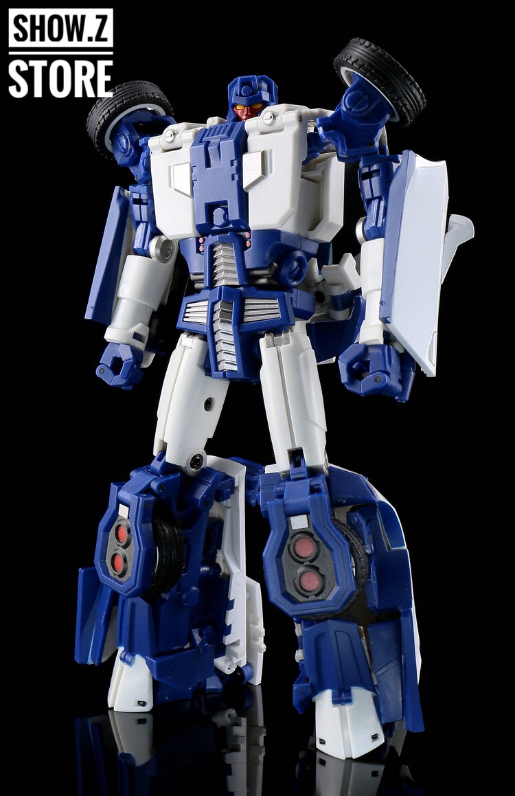 TFM Havoc Carnage displaying arm-mounted weapons and vehicle components TFM Havoc Carnage displaying arm-mounted weapons and vehicle components